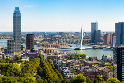 Smart City - Rotterdam - licht - iStock